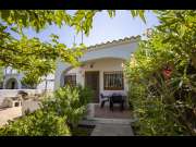 Chalet Marisol. Rent of houses and villas in Riumar, Deltebre, the Ebro Delta - 0