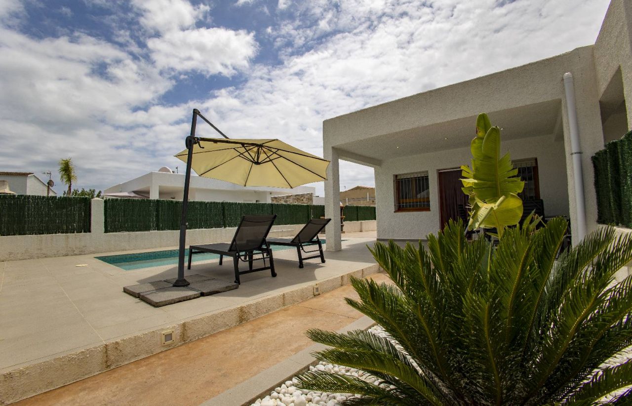 Chalet Laguna 1. Rent of houses and villas in Riumar, Deltebre, the Ebro Delta - 12