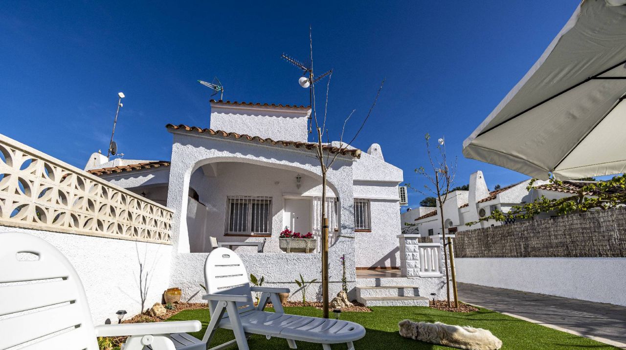 Chalet Marinera. Rent of houses and villas in Riumar, Deltebre, the Ebro Delta - 13